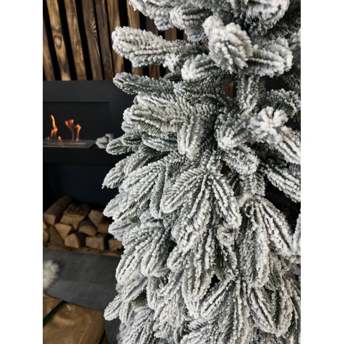 Штучна ялинка Royal Christmas Snow 1,8 м