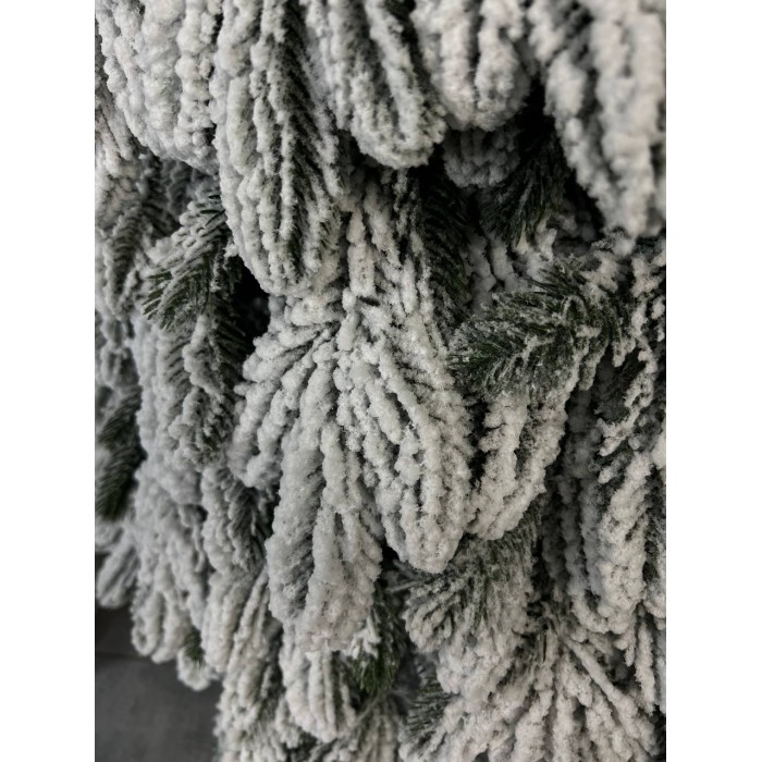 Штучна ялинка Royal Christmas Snow 1,8 м